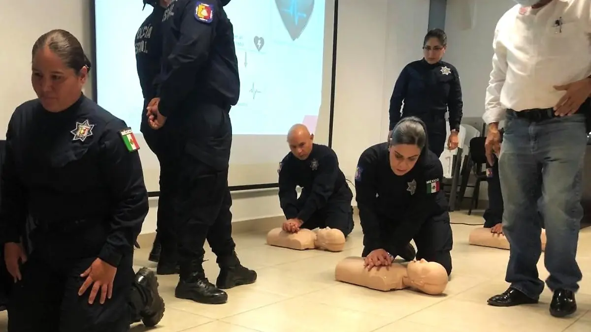 policias primero auxilios 